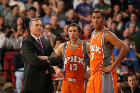 包括向联盟 包括向联盟