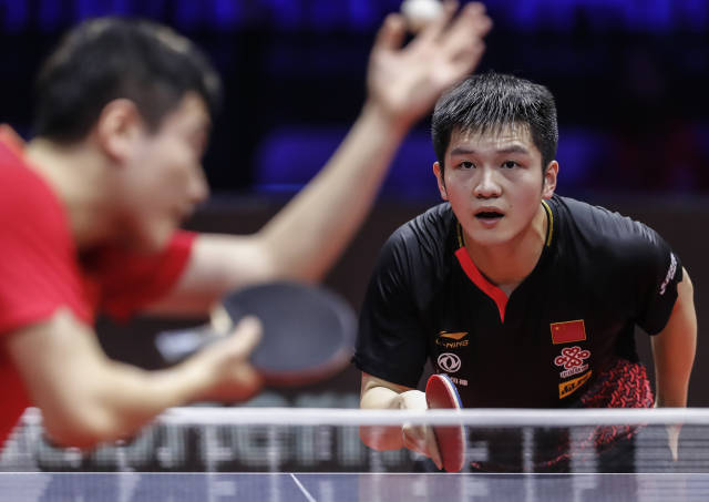 到夏洛特黄 到夏洛特黄